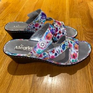 Alegria Women's Multicolor Floral Wedges